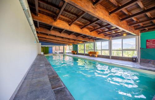 Jausiers Apartment | Pet-Friendly Résidence Château des Magnans with Ocean View