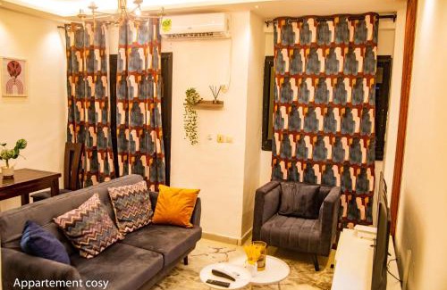 Akwa II Apartment | Cozy Studio Retreat with Ocean View in Douala, Cameroon