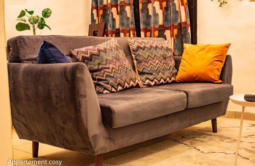 Akwa II Apartment | Cozy Studio Retreat with Ocean View in Douala, Cameroon