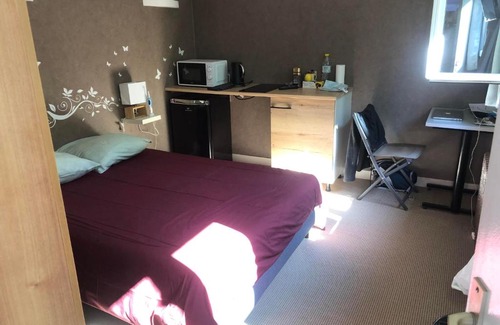 Rives-en-Seine Bed & Breakfast | Pet-Friendly Stay at Résidence de la Seine for Families