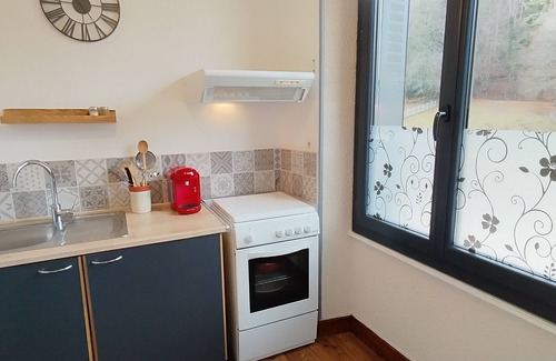 Murol Apartment | Family-Friendly Résidence de Michèle with Garden & Parking