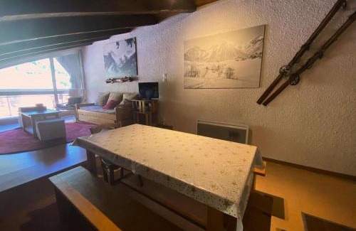 Les Deux Alpes Apartment | Résidence Diamant 1 - Appartement atypique PLEIN CENTRE avec garage privatif et internet MAE-5271