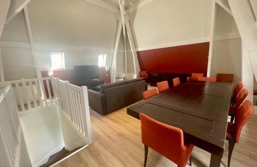 Le Plessis-Robinson Apartment | Pet-Friendly Stay at Résidence du Grand Hôtel, Rated 8/10