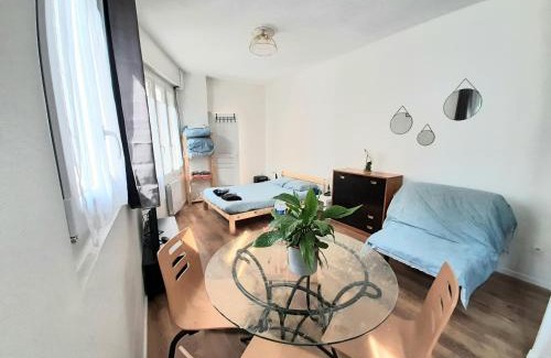 Survilliers Apartment | Convenient Stay at Résidence du Houx - Near Astérix & CDG