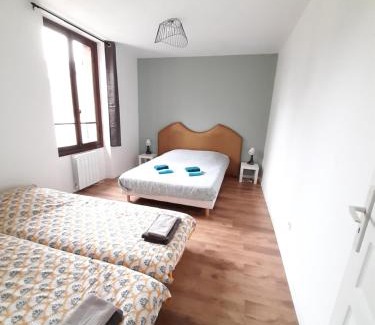 Survilliers Apartment | Pet-Friendly Résidence du Houx Near Astérix & CDG Airport
