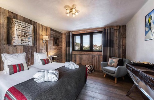 Le Praz Ski Chalet | Family-Friendly Chalets at Résidence Etagne for 13 Guests