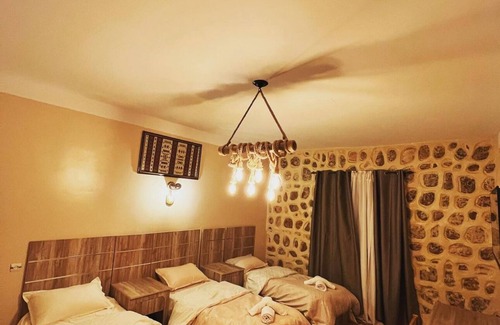 Ghardaia Province Hotel | Eco-Friendly Stay at Résidence Ferme Habib with Pool & Dining