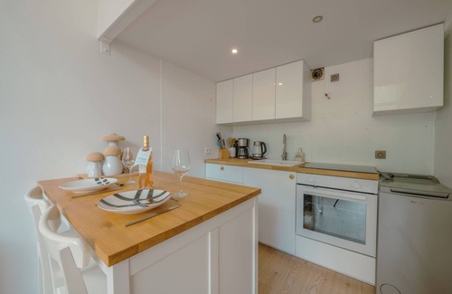 Argentiere Apartment | Family-Friendly Résidence Grand Roc - Enjoy Breakfast & More