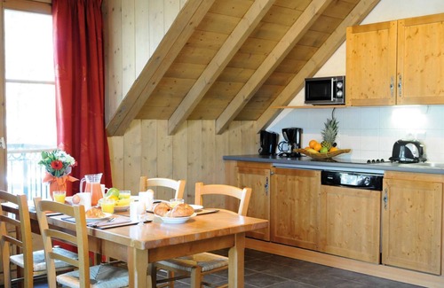 Saint-Gervais-les-Bains House | Pet-Friendly Résidence Lagrange Vacances Les Arolles with Pool
