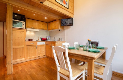 Argentiere Apartment | Résidence Grand Roc: Family-Friendly Retreat in Chamonix