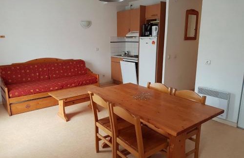 Albiez-Montrond Apartment | Pet-Friendly Oceanview Stay at Résidence Goélia Le Relais