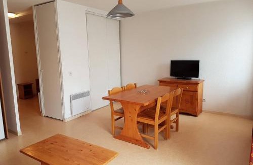 Albiez-Montrond Apartment | Pet-Friendly Oceanview Stay at Résidence Goélia Le Relais