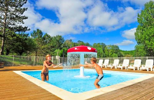 La Cassagne Apartment | Pet-Friendly Résidence Goélia: Family Retreat by the Lake