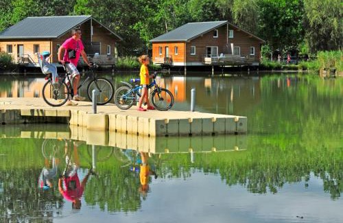 La Cassagne Apartment | Pet-Friendly Résidence Goélia: Family Retreat by the Lake