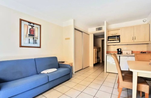 Saint-Laurent-du-Var Apartment | Comfortable Studio at Résidence Héliotel Marine - Oceanfront Stay