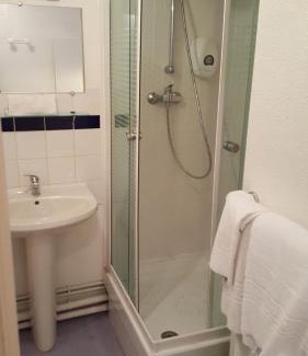 Margny-les-Compiegne Apartment | Discover Family-Friendly Stay at Résidence Hôtelière Poincaré