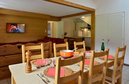 Chatel Apartment | Inviting Résidence Joséphine Apartment with Pool & Spa