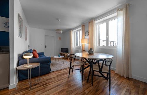 Clermont-Ferrand Apartment | Elegant Résidence Léon Blum: Design Apartments with Parking