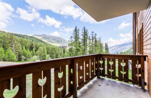 Les Claux Apartment | Discover Résidence L'Albane: Family-Friendly Getaway