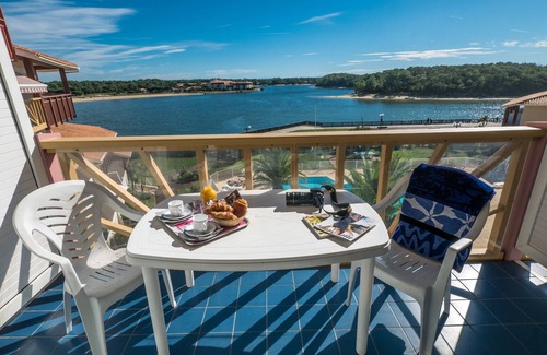 Vieux-Boucau-les-Bains House | Oceanfront Serenity at Résidence Le Boucanier with Spa