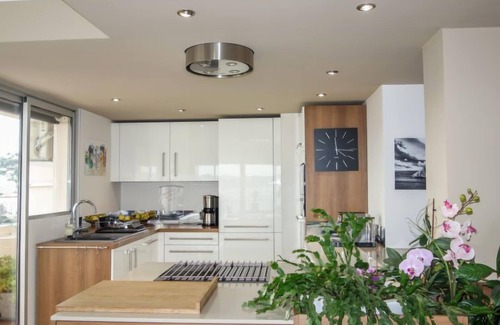 La Ciotat Apartment | Unmatched Oceanfront Stay at Résidence La Brulière