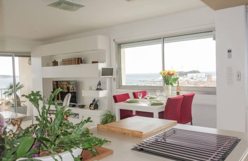 La Ciotat Apartment | Unmatched Oceanfront Stay at Résidence La Brulière