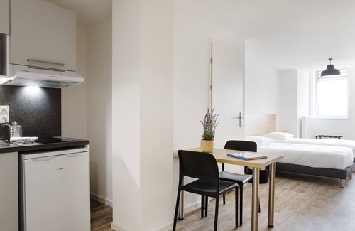 Kable Apartment | Discover Résidence La Canopée: Family-Friendly Retreat