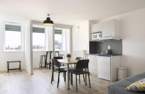 Kable Apartment | Discover Résidence La Canopée: Family-Friendly Retreat