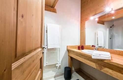 Les Gets House | Oceanfront Retreat at Résidence La Chaumière - 9.4/10 Rating