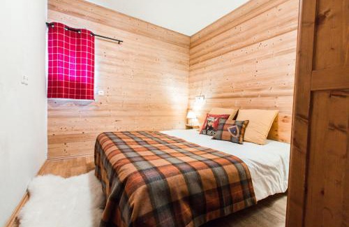 Les Gets House | Oceanfront Retreat at Résidence La Chaumière - 9.4/10 Rating