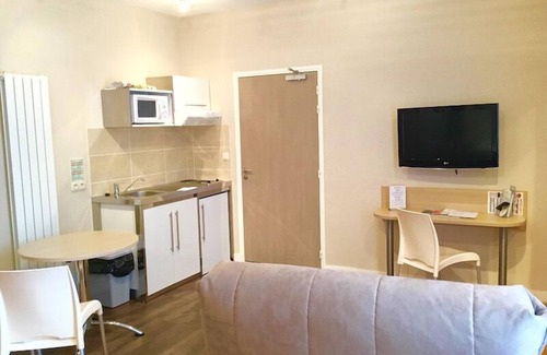 Bruz House | Guest Rated 9.8: Résidence la Pommeraie with Breakfast
