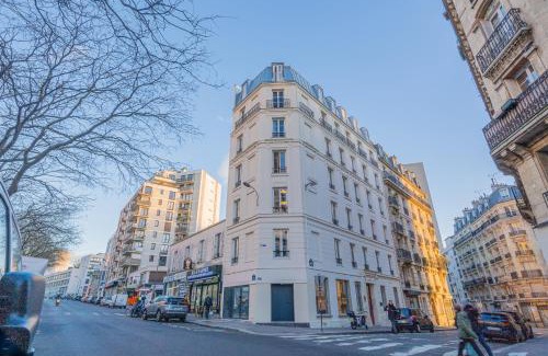 Belleville Apartment | Family-Friendly Stay at Résidence Le Belleville, Rated 9/10