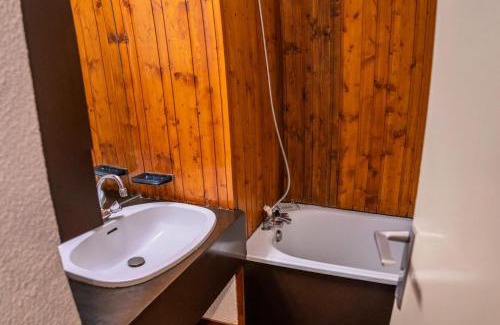 Les Orres Apartment | Family-Friendly Residence Le Belvedere - Ideal Studio Retreat