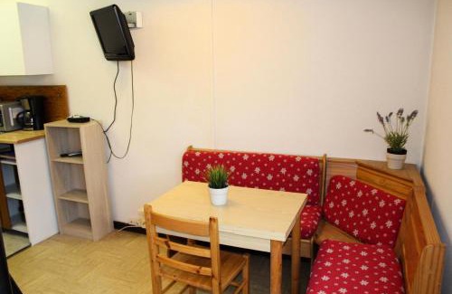 Saint-Etienne-en-Devoluy Apartment | Discover Résidence Le Bois D'Aurouze - Family Studio Retreat