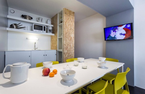 Arc-2000 House | Pet-Friendly Résidence Le Varet with Family Amenities