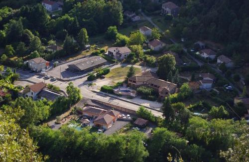 Pont-de-Labeaume House | Oceanfront Stay at Résidence Le Grand Virage with Pool