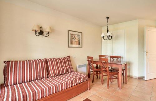 Uhart-Cize Apartment | Discover Résidence Le Parc d'Arradoy - Family-Friendly Retreat