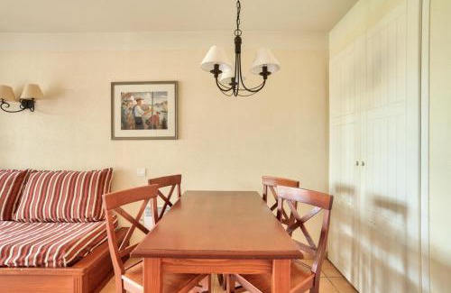 Uhart-Cize Apartment | Discover Résidence Le Parc d'Arradoy - Family-Friendly Retreat
