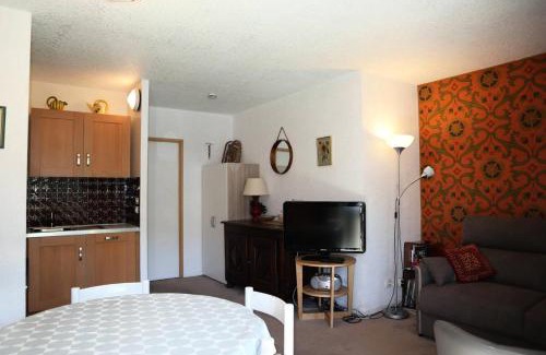 Les Orres Apartment | Résidence Le Sunny Snow: Cozy Studio for Family Getaways