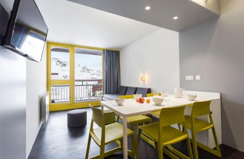 Arc-2000 Apartment | Family-Friendly Stay at Résidence Le Varet - Arcs 2000