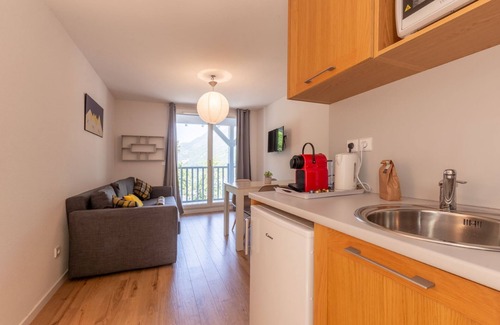 Luz-Saint-Sauveur Apartment | Discover Résidence Les Balcons de l'Yse: Ocean View Retreat