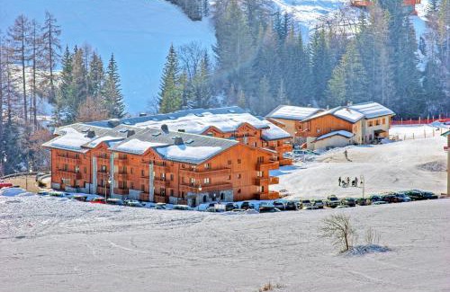 Lanslevillard Apartment | Comfortable Stay at Résidence Les Balcons De Val Cenis