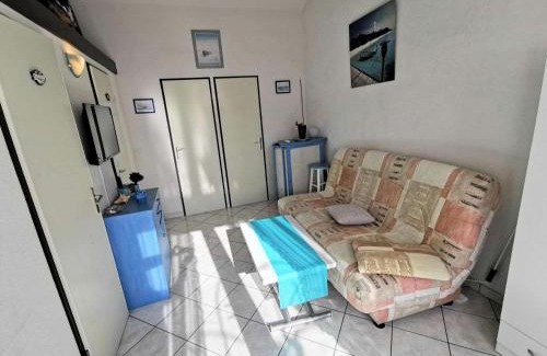 Le Barcares Villa | Family-Friendly Résidence Les Barcarelles with Pool Access