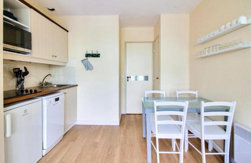 Argentat Apartment | Explore Résidence Les Belles Rives - Family-Friendly Retreat