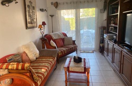 Courseulles-sur-Mer House | Inviting Résidence Les Jardins de Courseulles with Pool & Ocean View