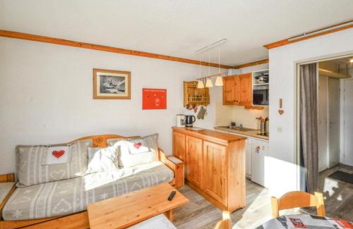 Eclose-Ouest Apartment | Explore Résidence Les Horizons d'Huez - Family-Friendly Retreat