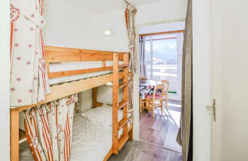 Eclose-Ouest Apartment | Explore Résidence Les Horizons d'Huez - Family-Friendly Retreat