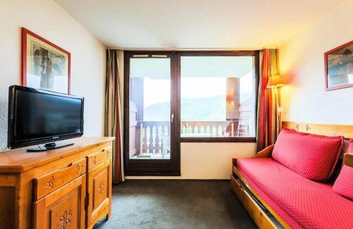 Bergers Apartment | Discover Résidence Les Mélèzes - Family-Friendly Studio Retreat