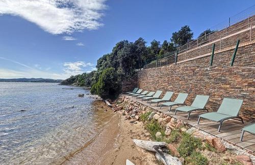 Porto-Vecchio Apartment | Oceanfront Retreat at Résidence Les Pavillons du Belvédère