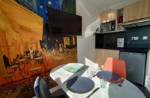 Centre-ville rive gauche Apartment | Discover Résidence M - LAVALOC: Guest Rated 8.5/10